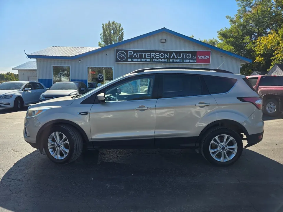 Ford Escape 2018 photo 2