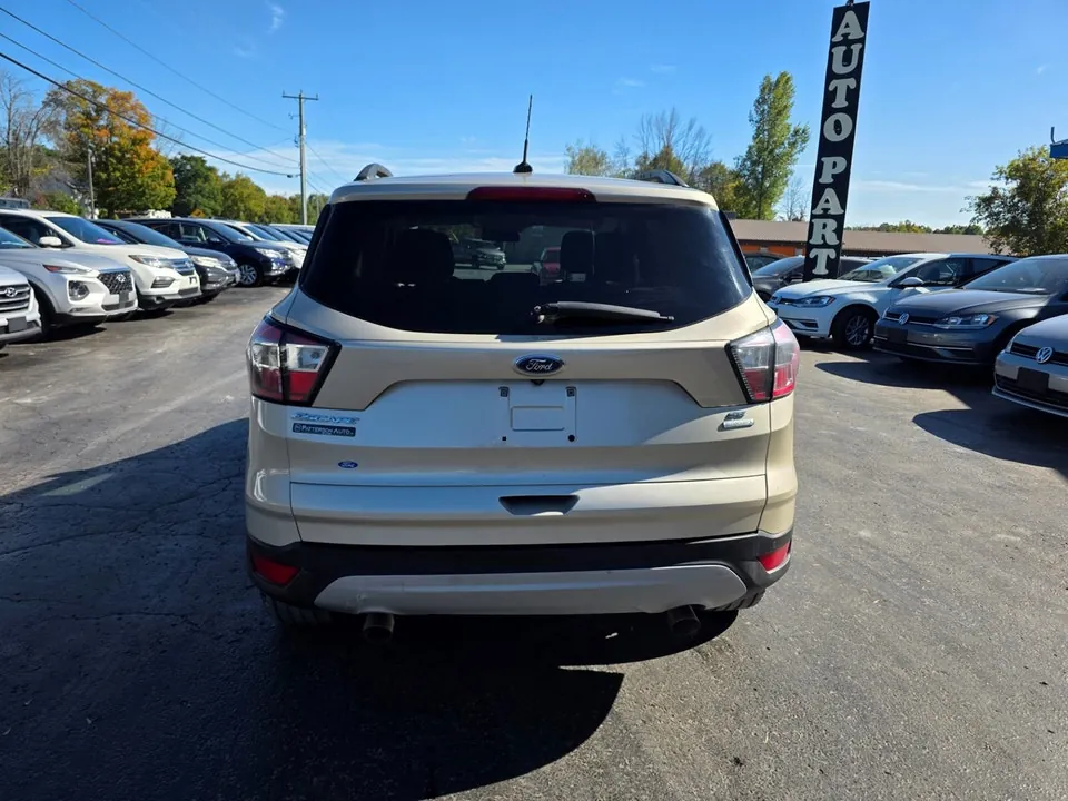 Ford Escape 2018 photo 4