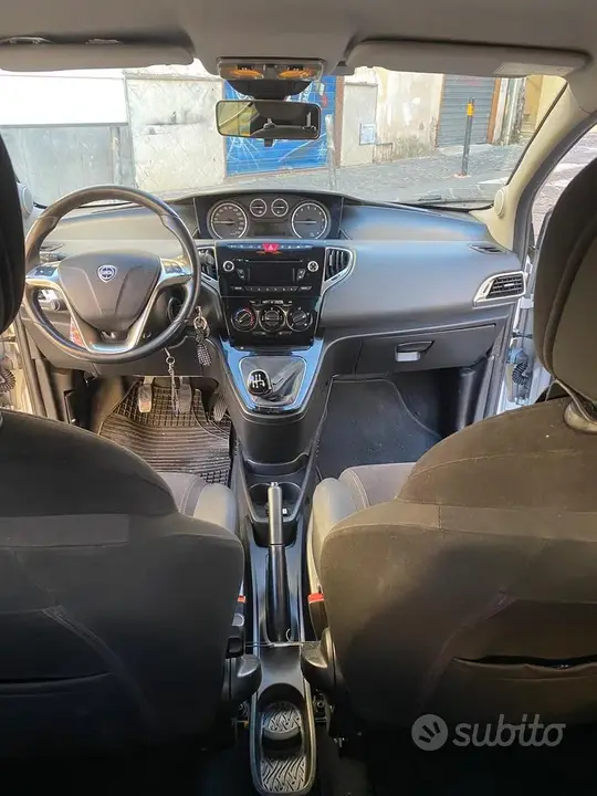 Lancia Ypsilon 2014 photo 3