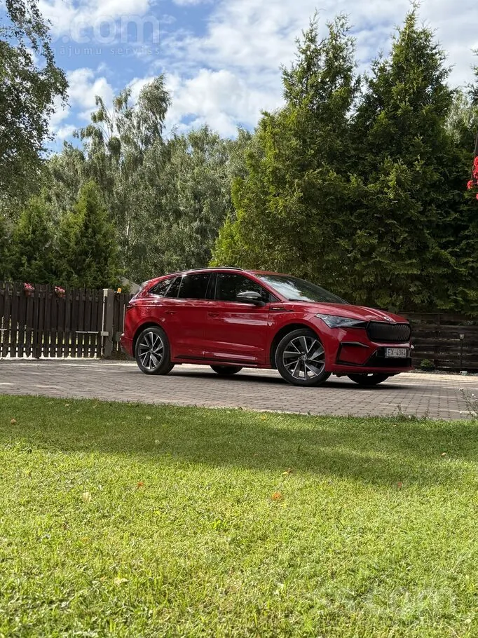 Skoda Enyaq 2022 photo 2
