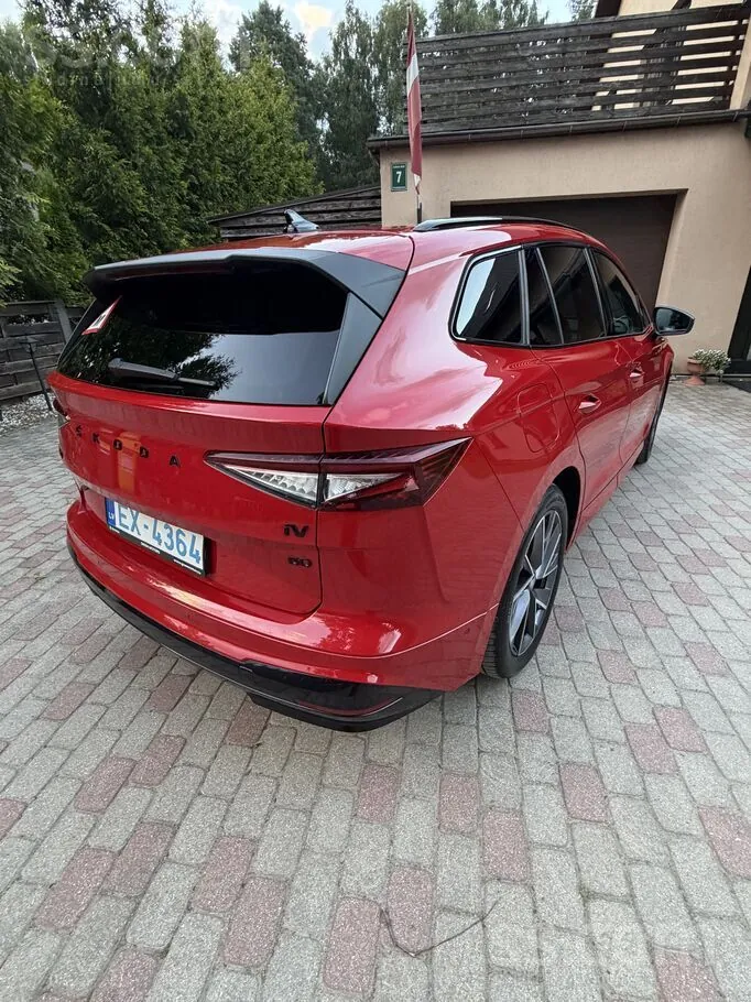 Skoda Enyaq 2022 photo 5