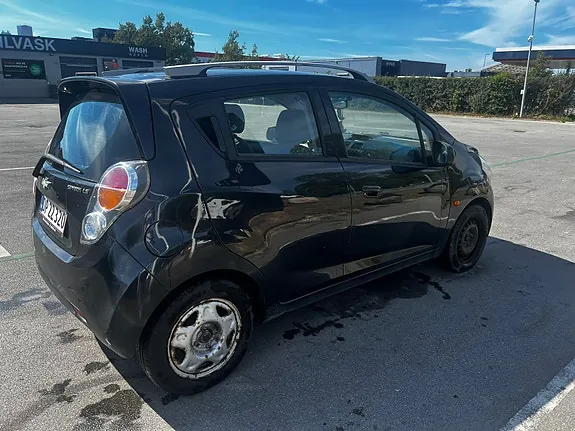 Chevrolet Spark 2010 photo 2