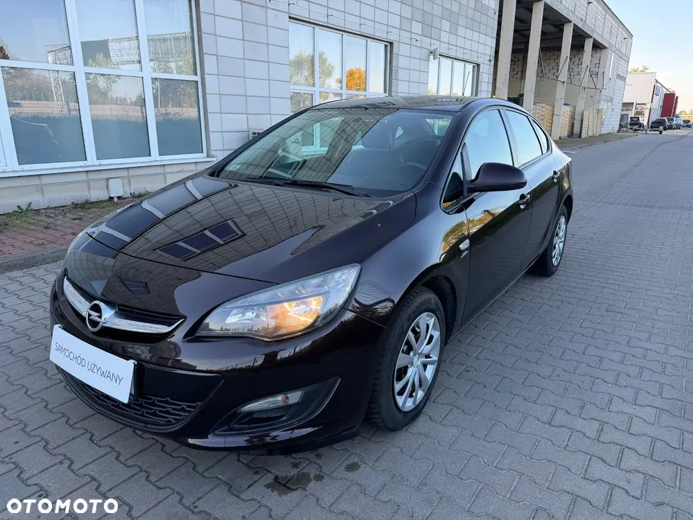 Opel Astra 2014 photo 3