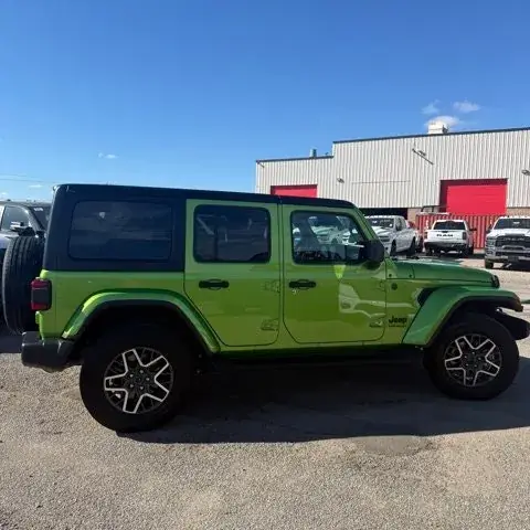 Jeep Wrangler 2026 photo 2