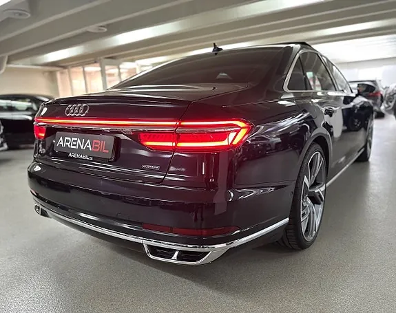 Audi A8 2018 photo 4