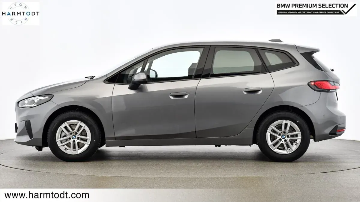 BMW 2 Series 2024 photo 3