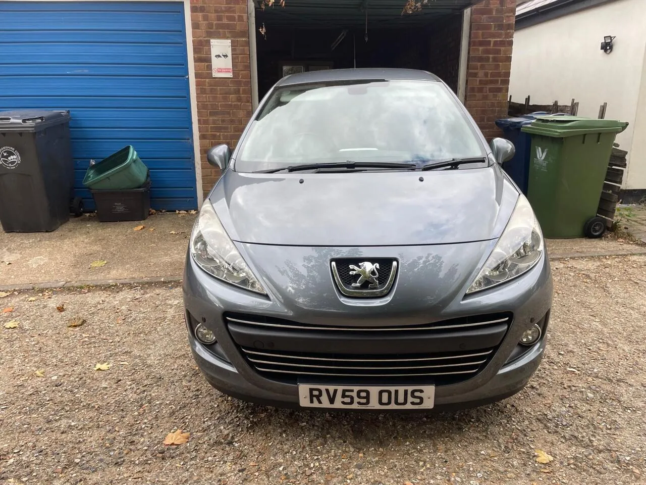 Peugeot 207 2009 photo 3