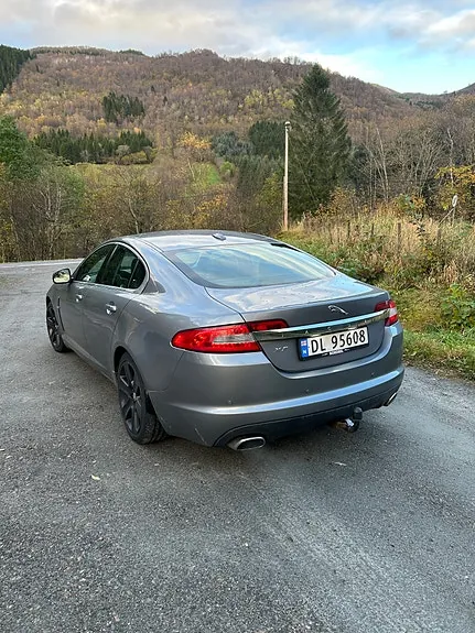 Jaguar Xf 2008 photo 4
