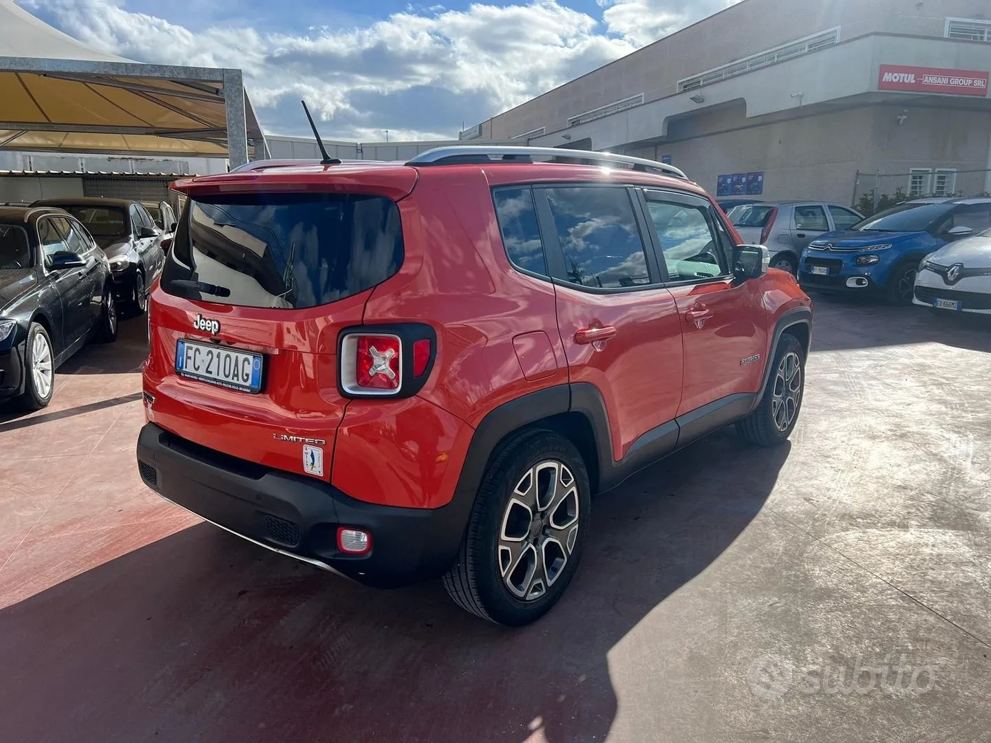 Jeep Renegade 2015 photo 4