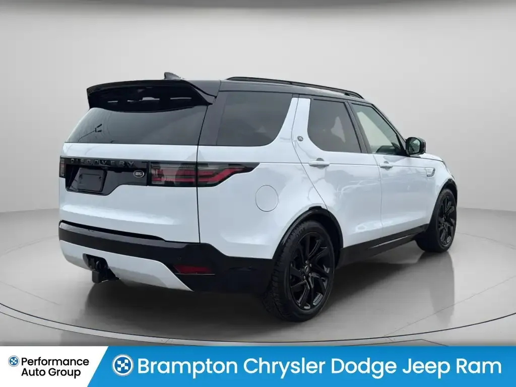 Land Rover Discovery 2023 photo 5