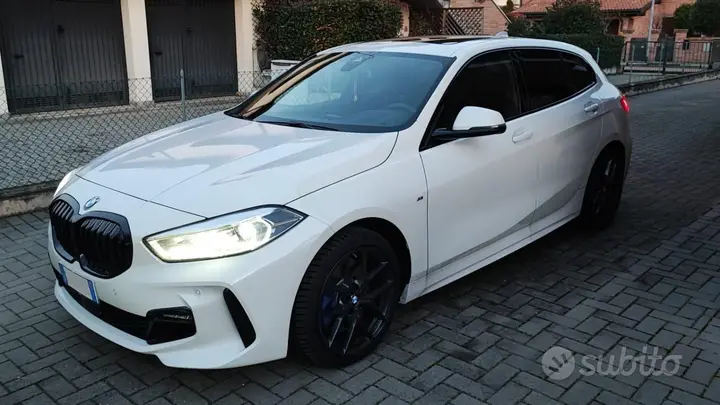 BMW 1 Series 2023 photo 3