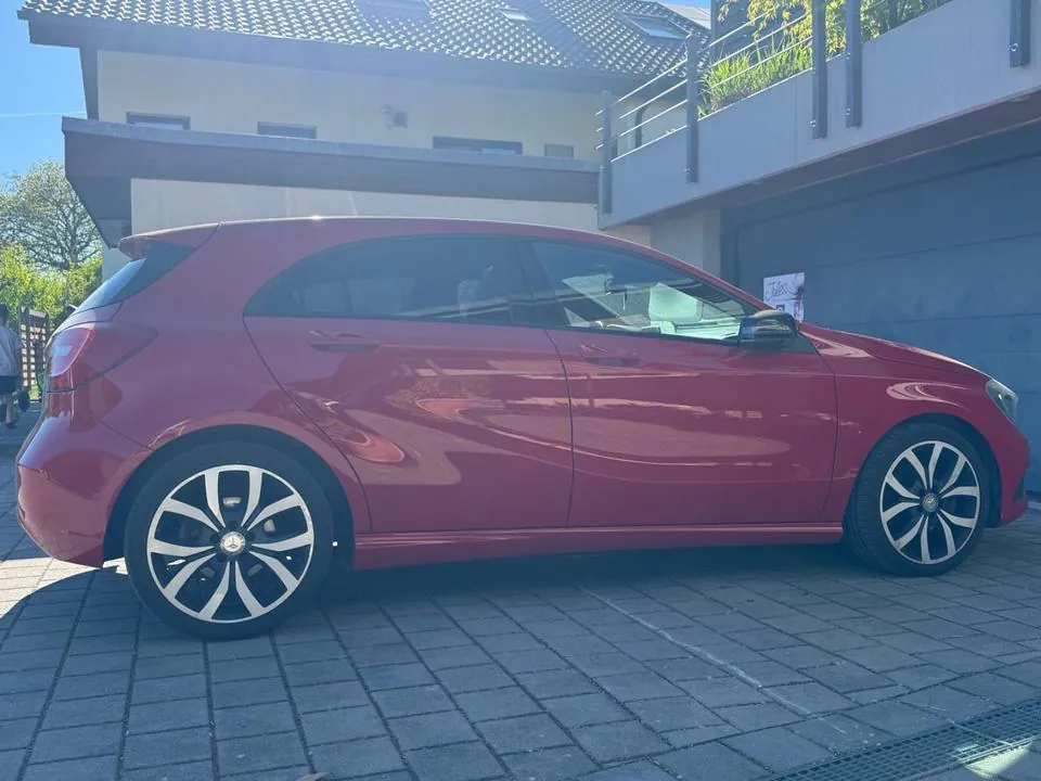 Mercedes-Benz A 200