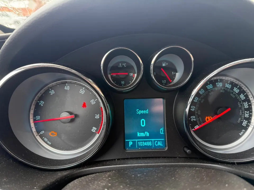 Buick Regal 2011 photo 4