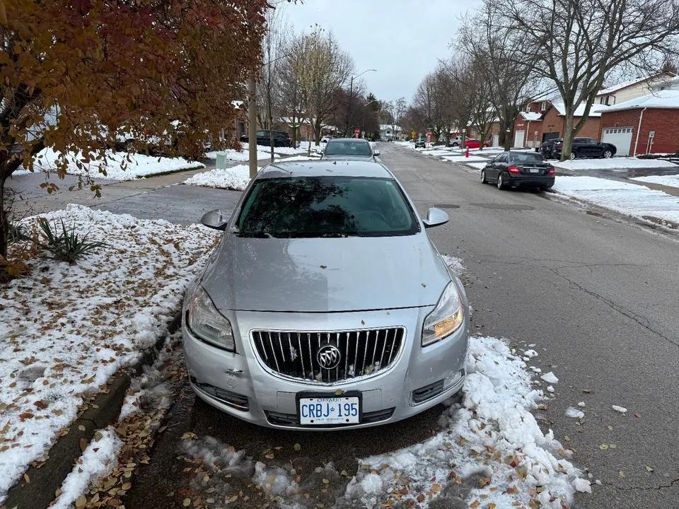 Buick Regal 2011 photo 2