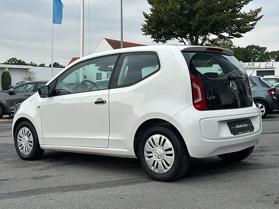 Volkswagen Up 2016 photo 5