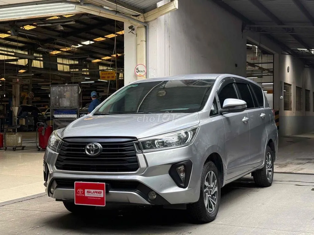 Toyota Innova 2021 photo 2