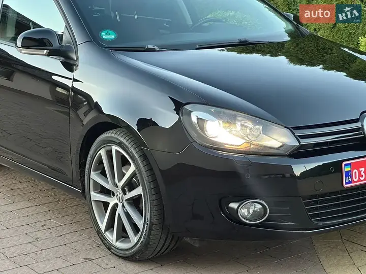 Volkswagen Golf 2011 photo 3