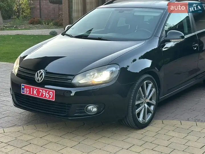 Volkswagen Golf 2011 photo 4