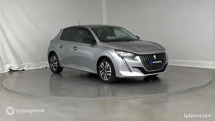 Peugeot 208 2023 photo 3