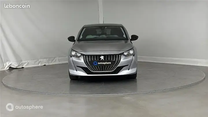 Peugeot 208 2023 photo 2