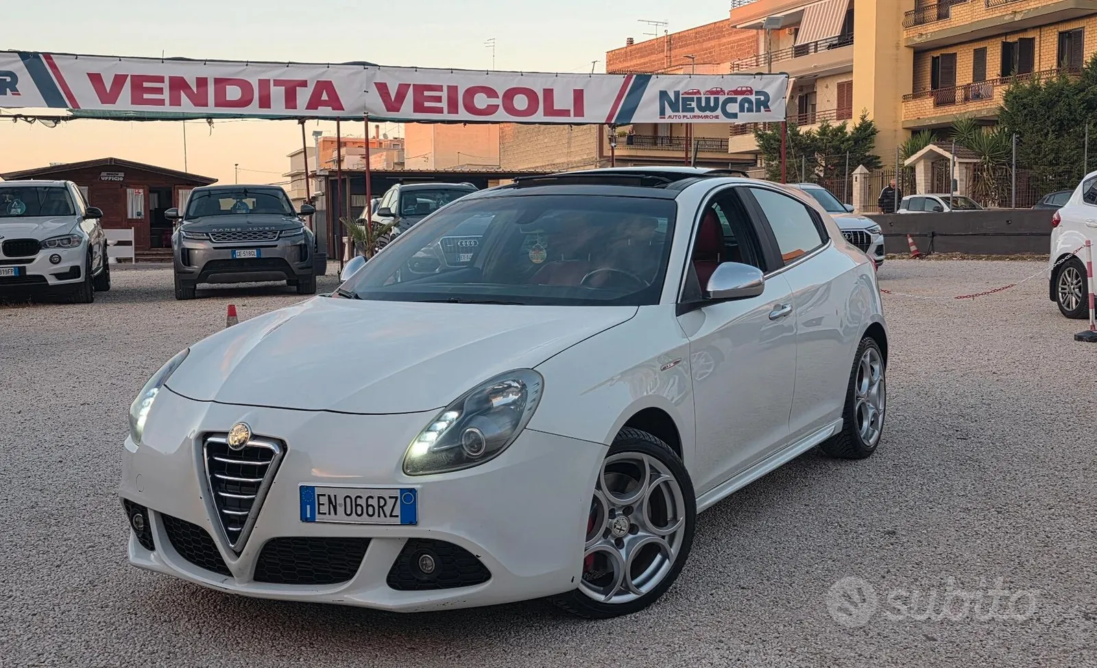 Alfa Romeo Giulietta 2012 photo 2