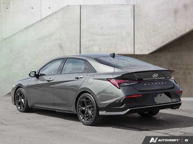 Hyundai Elantra 2024 photo 3
