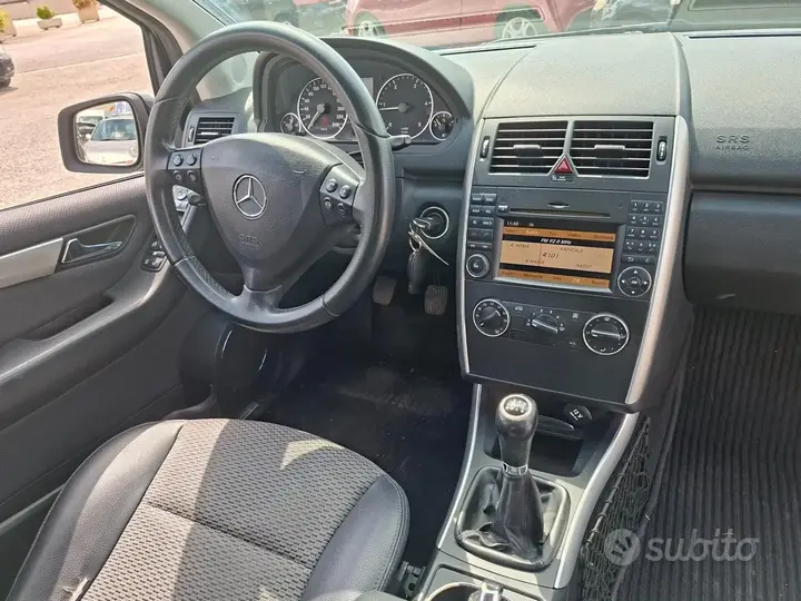 Mercedes-Benz A 180 Cdi Avantgarde 2013 photo 3
