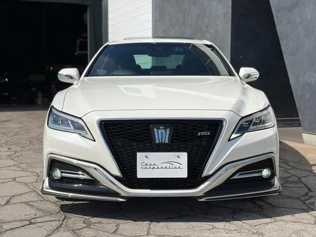 Toyota Crown 2020 photo 2