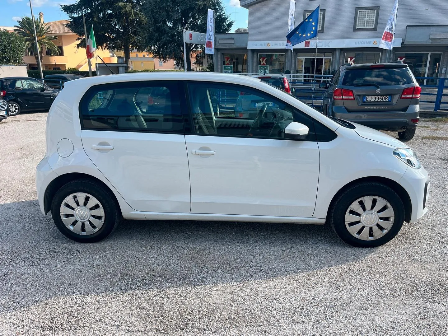 Volkswagen Up 2017 photo 4