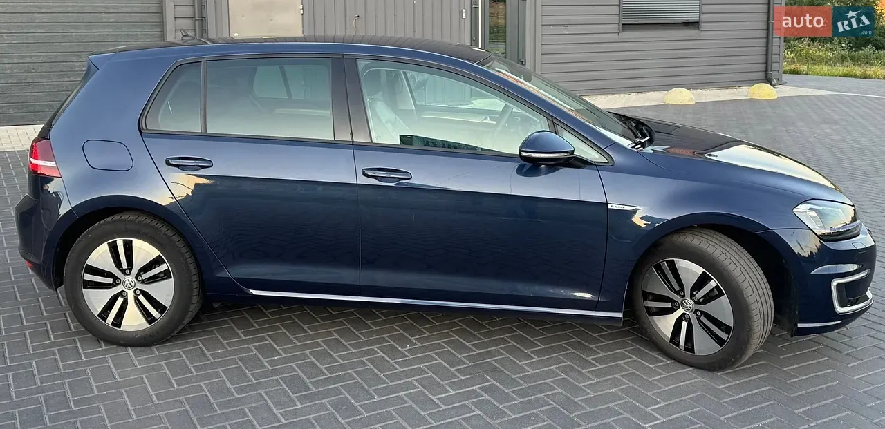 Volkswagen E-Golf 2016 photo 3