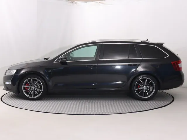 Skoda Octavia Combi 2015 photo 2