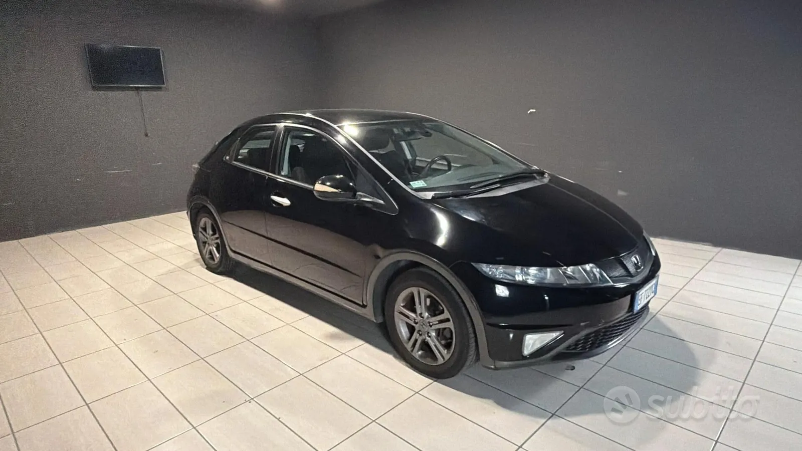 Honda Civic 2011 photo 2