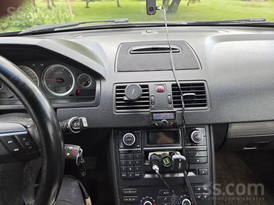 Volvo Xc90 2010 photo 5