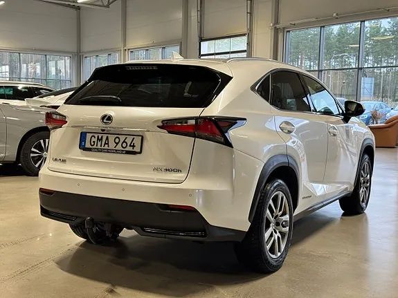 Lexus Nx300H 2016 photo 4