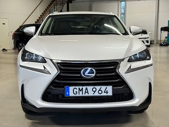 Lexus Nx300H 2016 photo 2