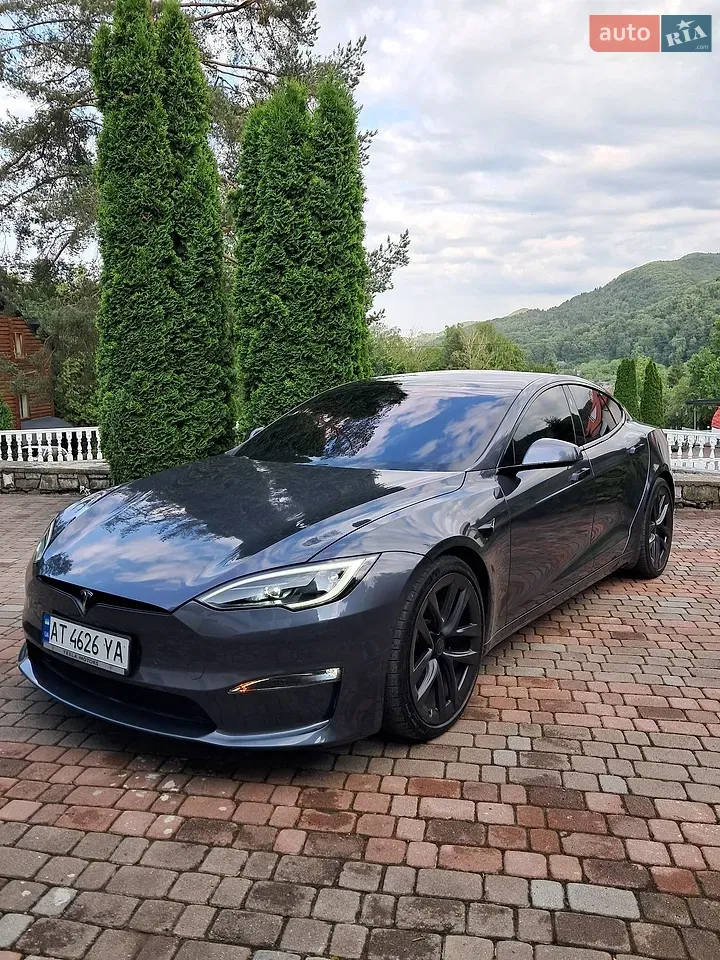 Tesla Model S