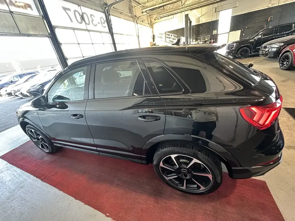 Audi Q3 2023 photo 4