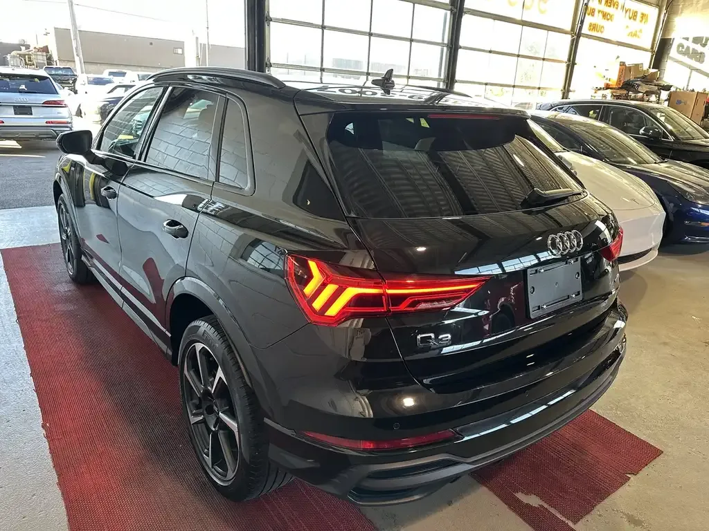 Audi Q3 2023 photo 5
