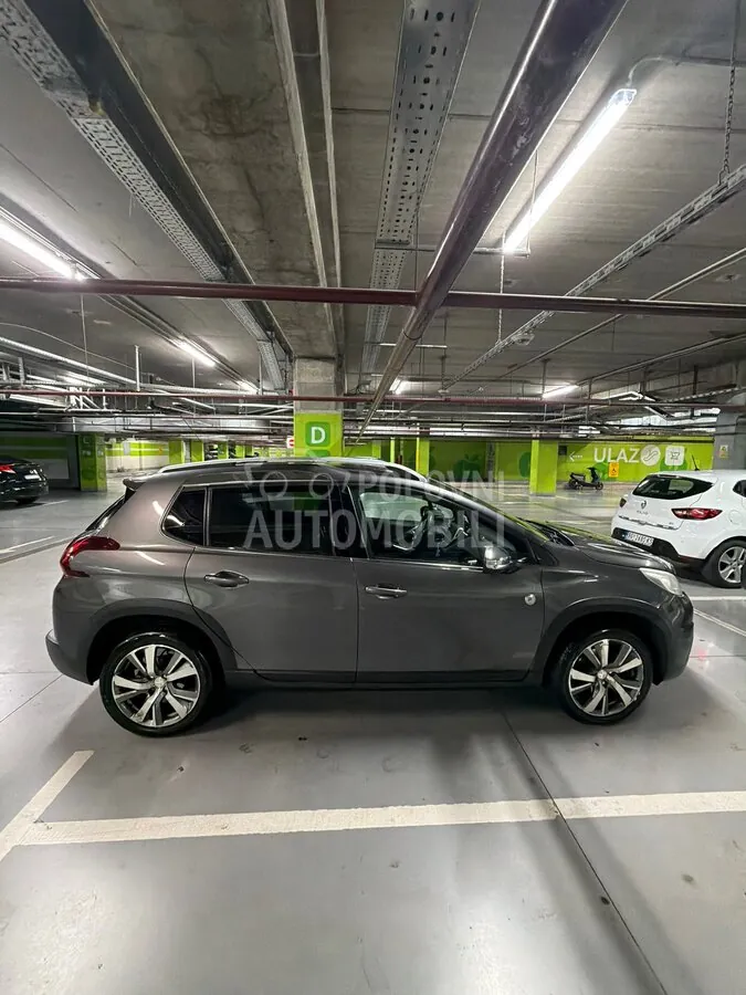 Peugeot 2008 2017 photo 5