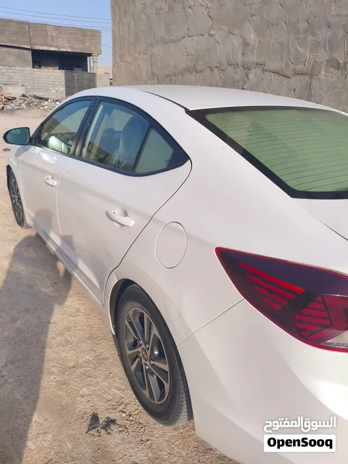 Hyundai Elantra 2019 photo 4