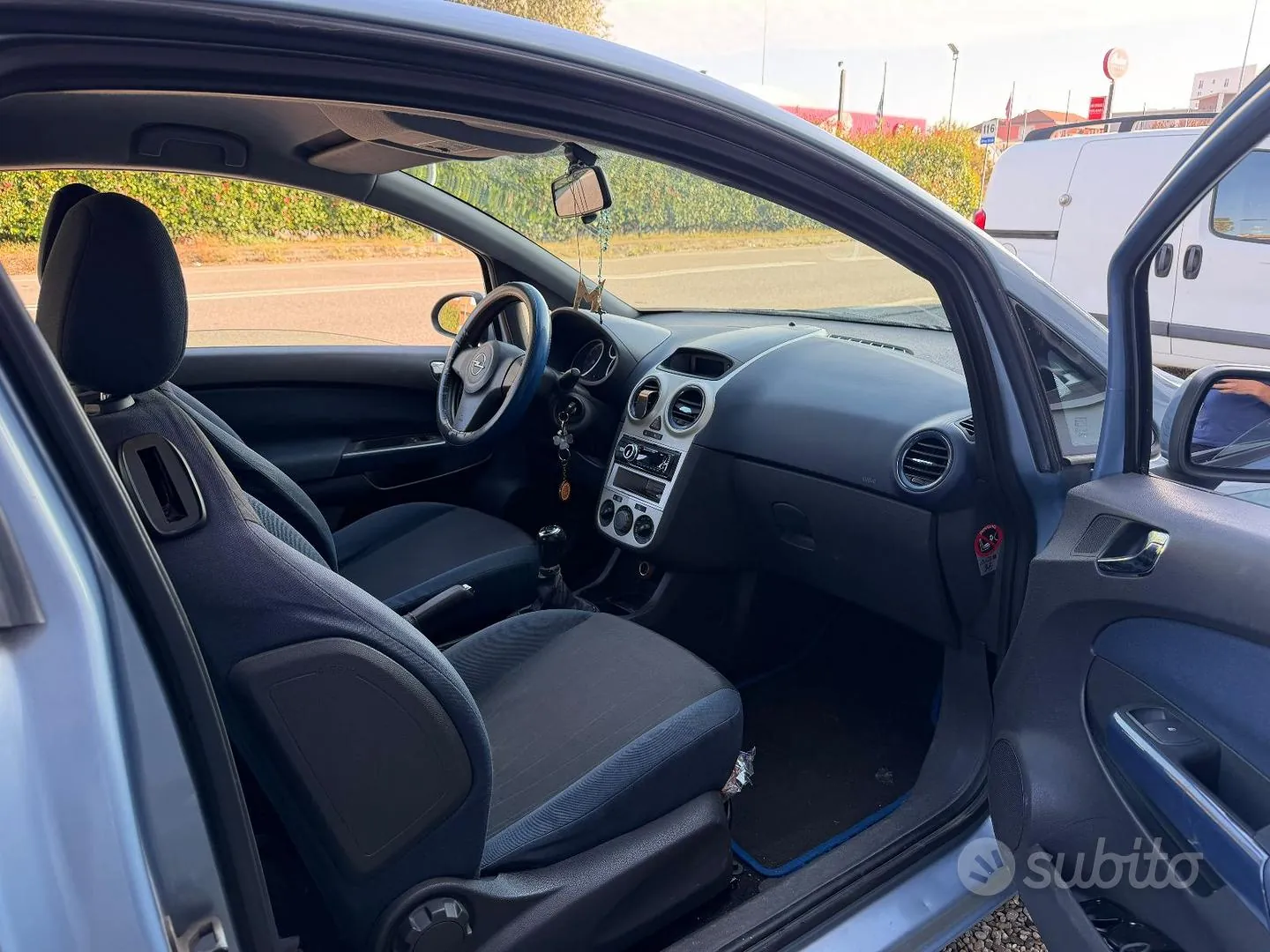 Opel Corsa D 2007 photo 4