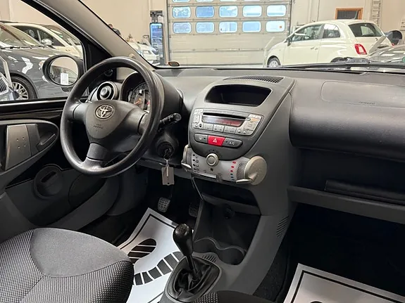 Toyota Aygo 2010 photo 5