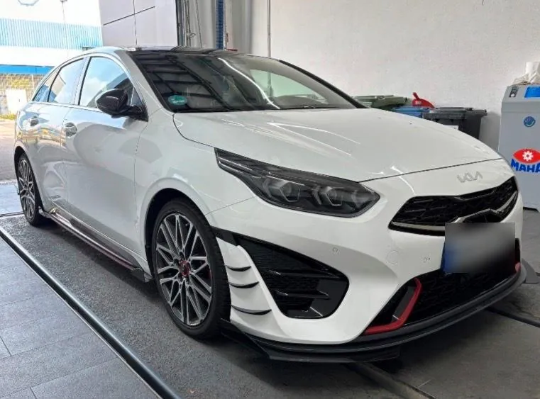 Kia Proceed