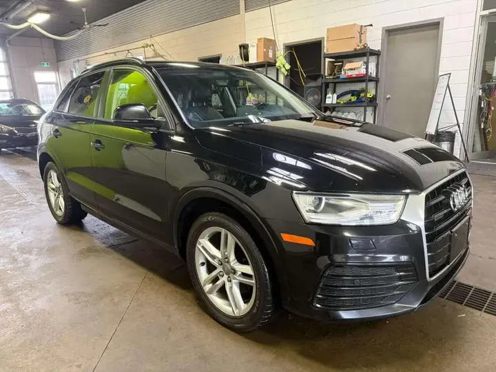 Audi Q3 2018 photo 3