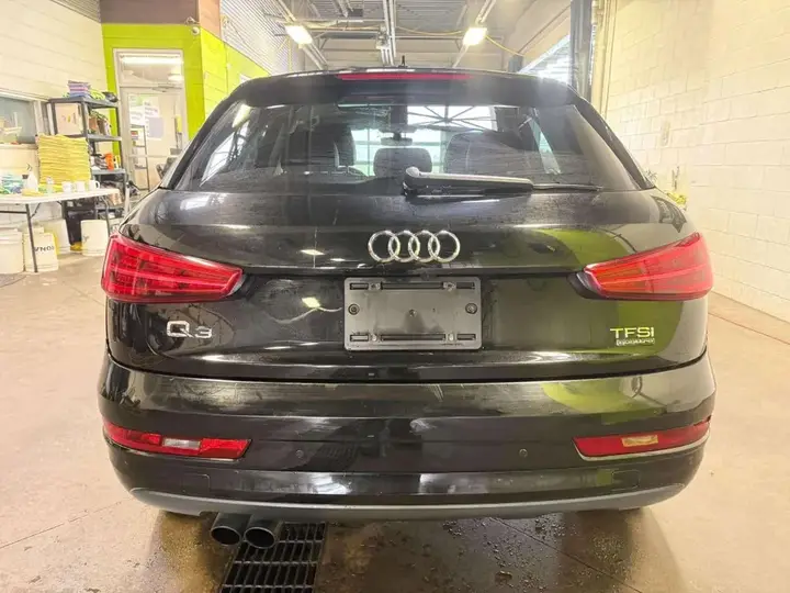 Audi Q3 2018 photo 5