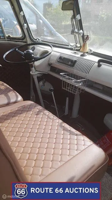 Volkswagen T1 1974 photo 2