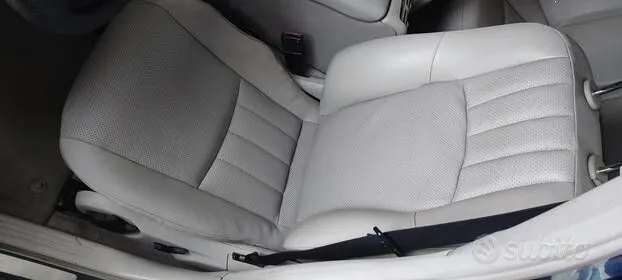 Mercedes-Benz C 220 2004 photo 5