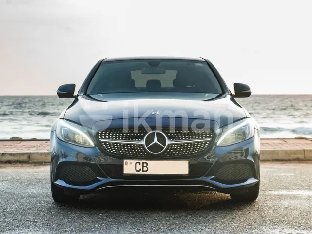 Mercedes-Benz C180 2018 photo 2