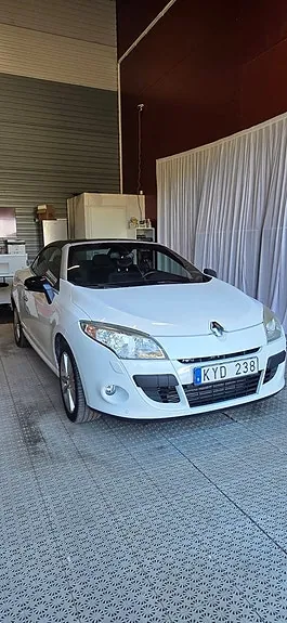 Renault Megane 2010 photo 2