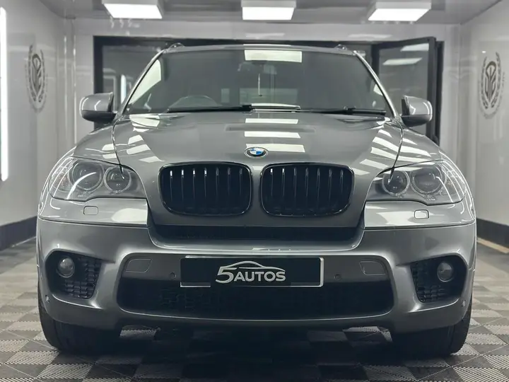BMW X5 2012 photo 2